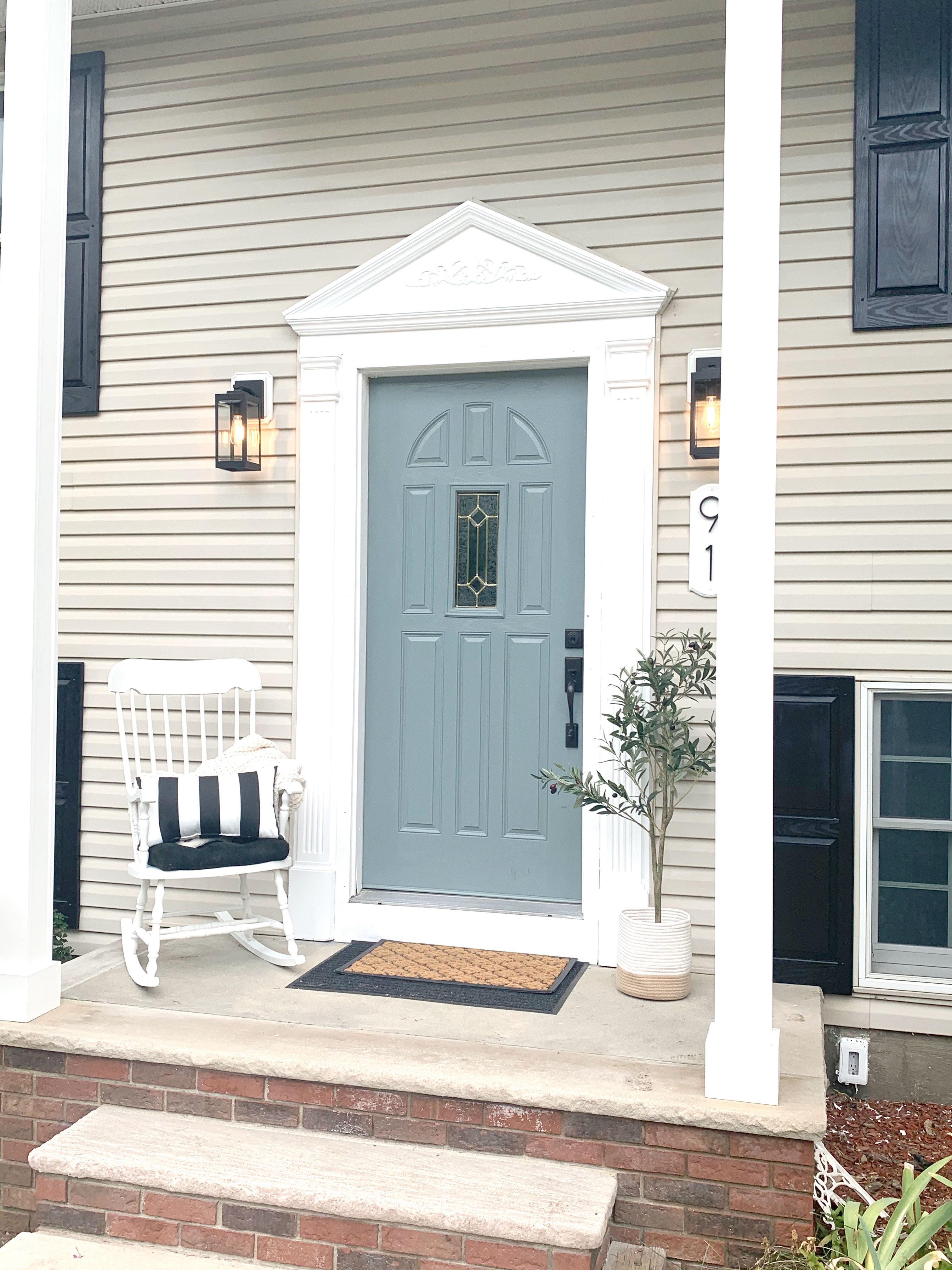 Paint your front door with Fusion Mineral Paint